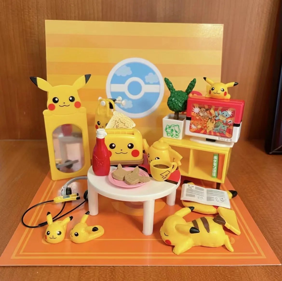 Pokemon Gashapon Capsule Toy Pikachu Room Elf Model Toys Mini Furniture Table Miniature Scene Ornaments Models Decoratoion Gifts